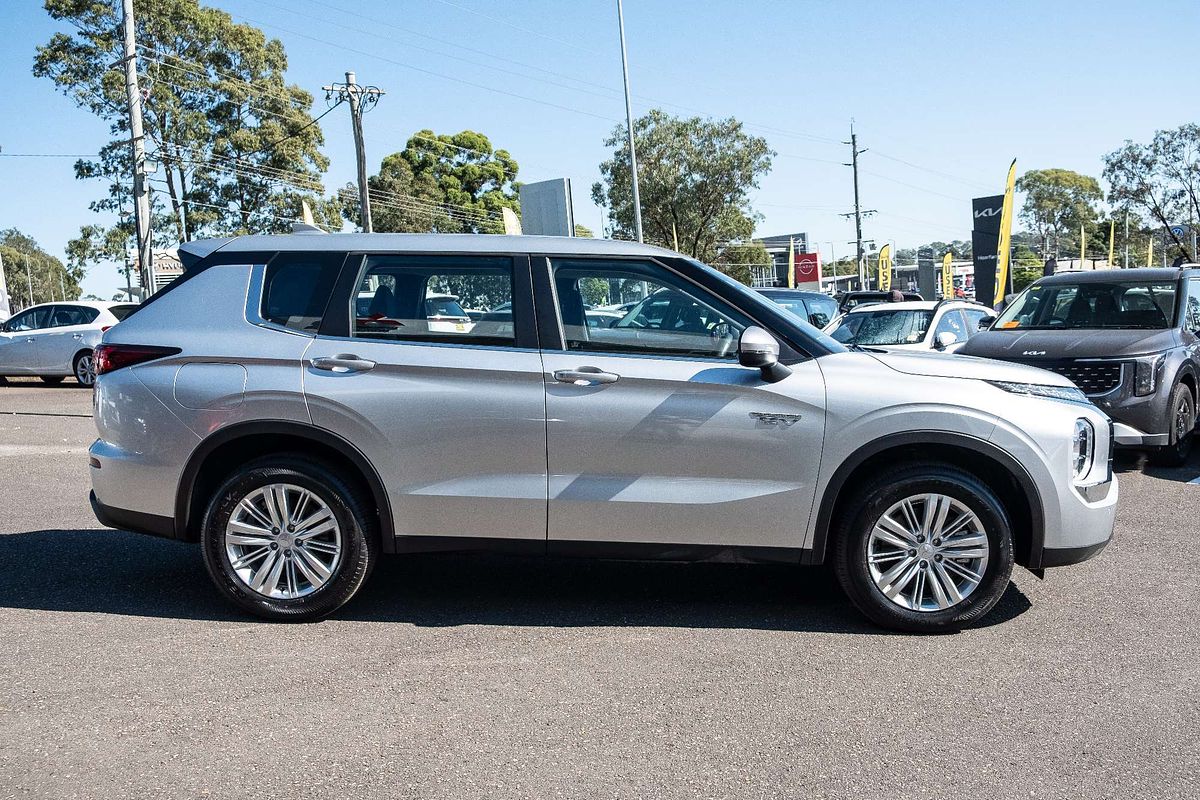 2024 Mitsubishi Outlander PHEV ES ZM