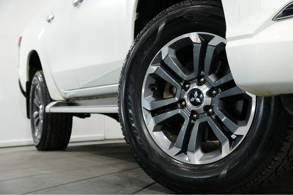 2021 Mitsubishi Triton GLX-R MR 4X4