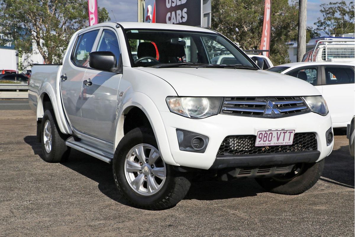 2015 Mitsubishi Triton GLX MN 4X4