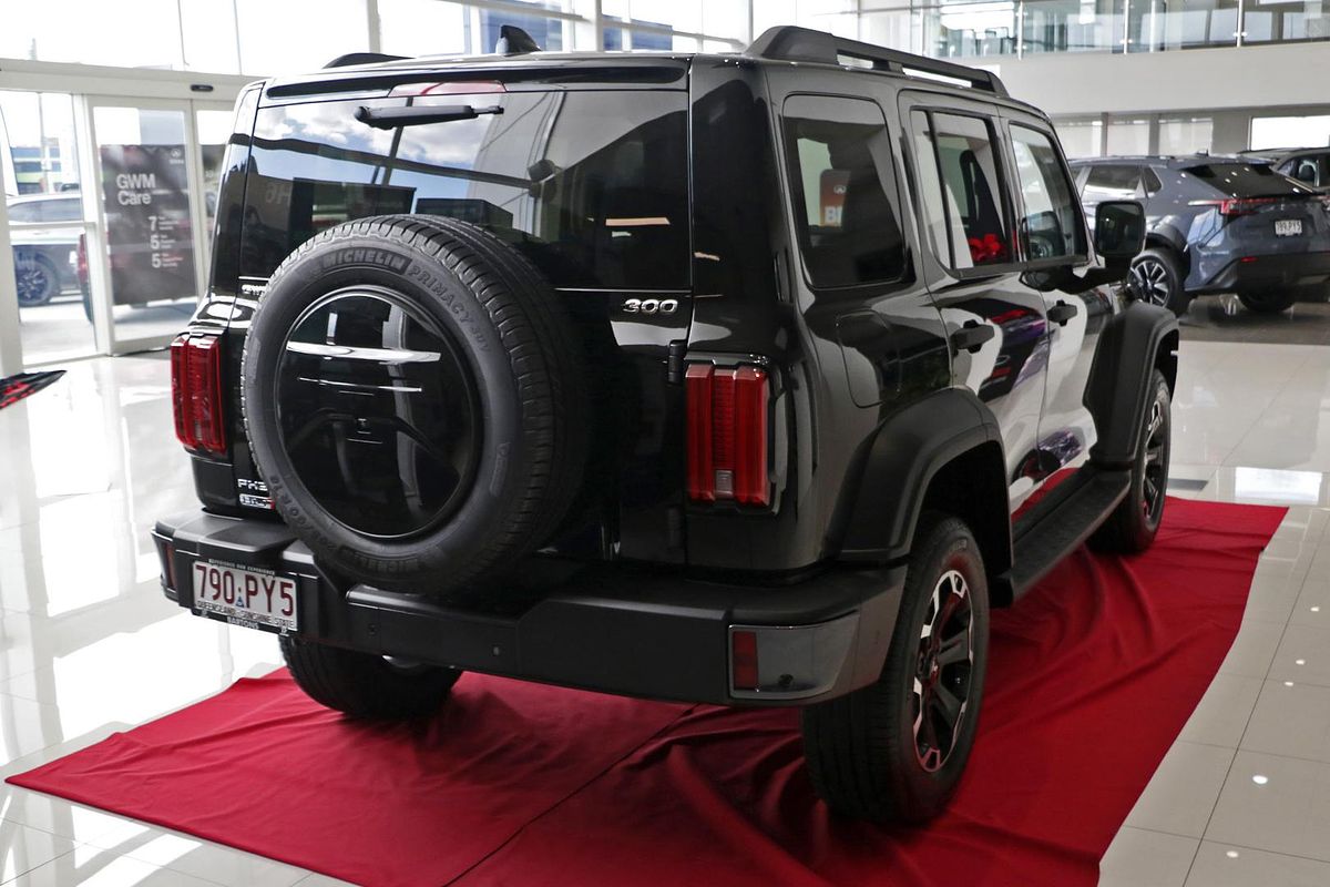 2026 GWM Tank 300 Ultra Hi4-T PHEV P01