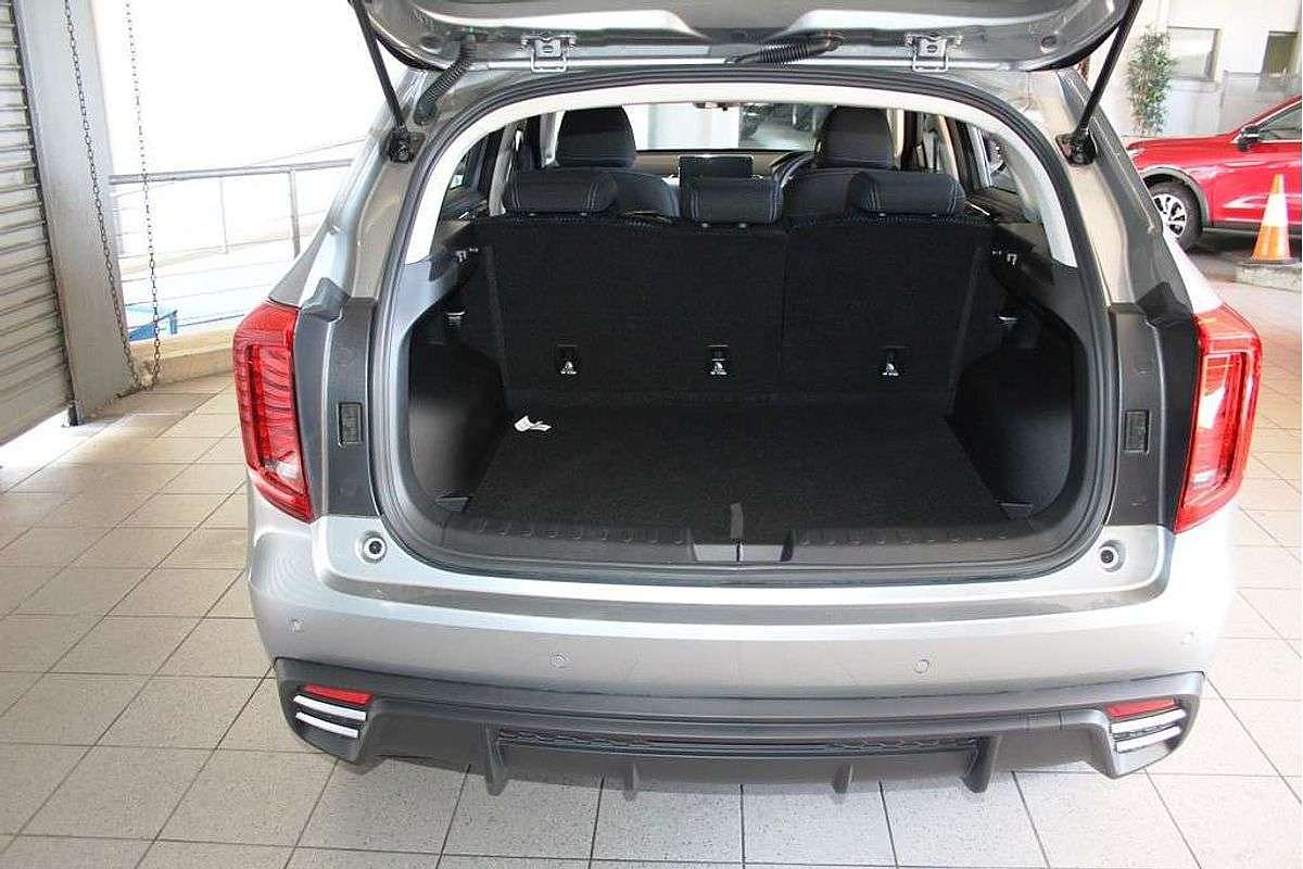 Jolion Facelift Premium Petrol Auto 4x2