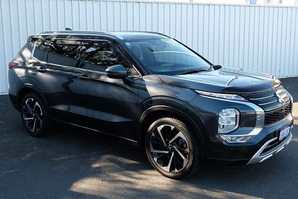 2024 Mitsubishi Outlander Exceed ZM