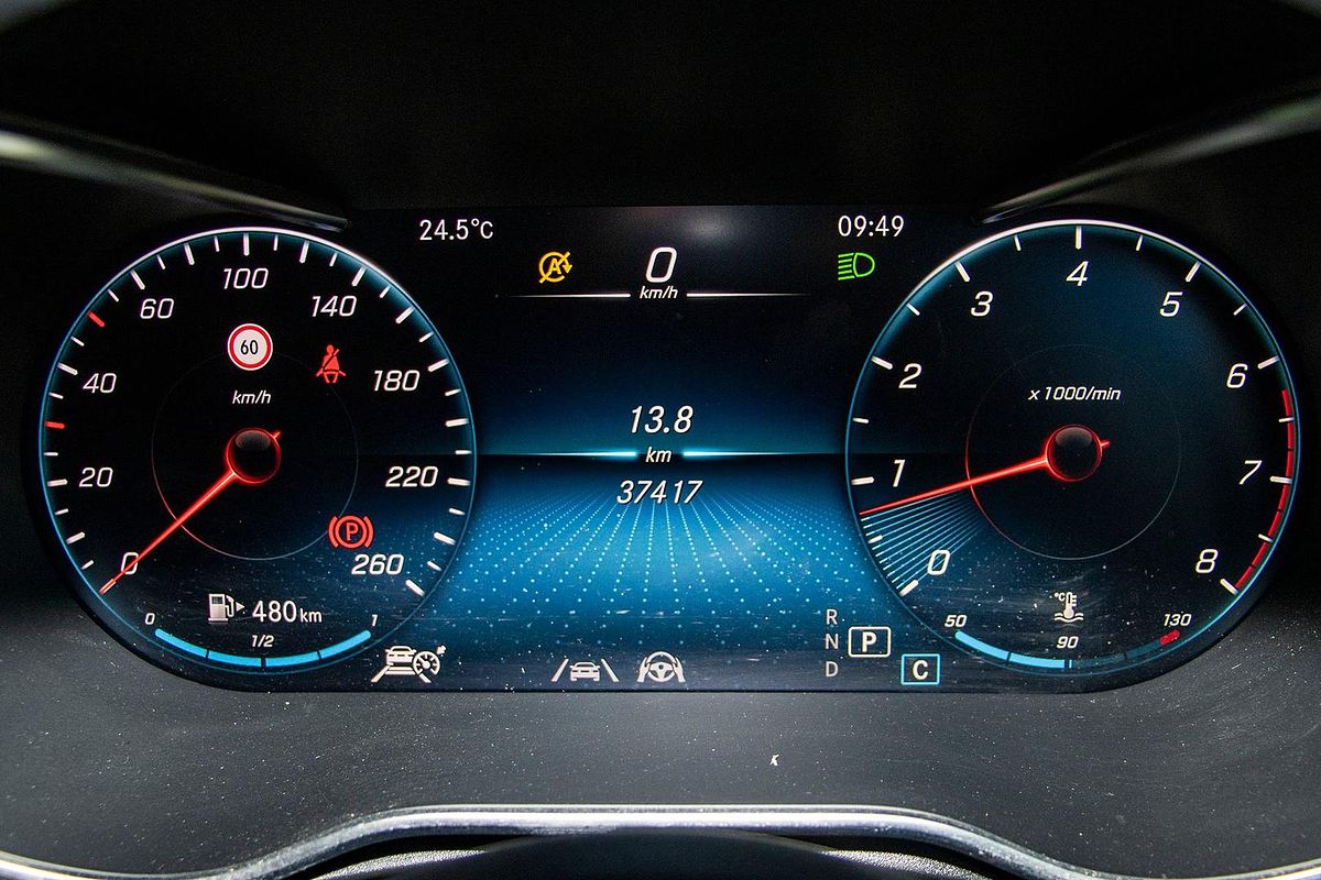 C253 802MY GLC300 CPE 5dr 9G 9 sp 2.0T