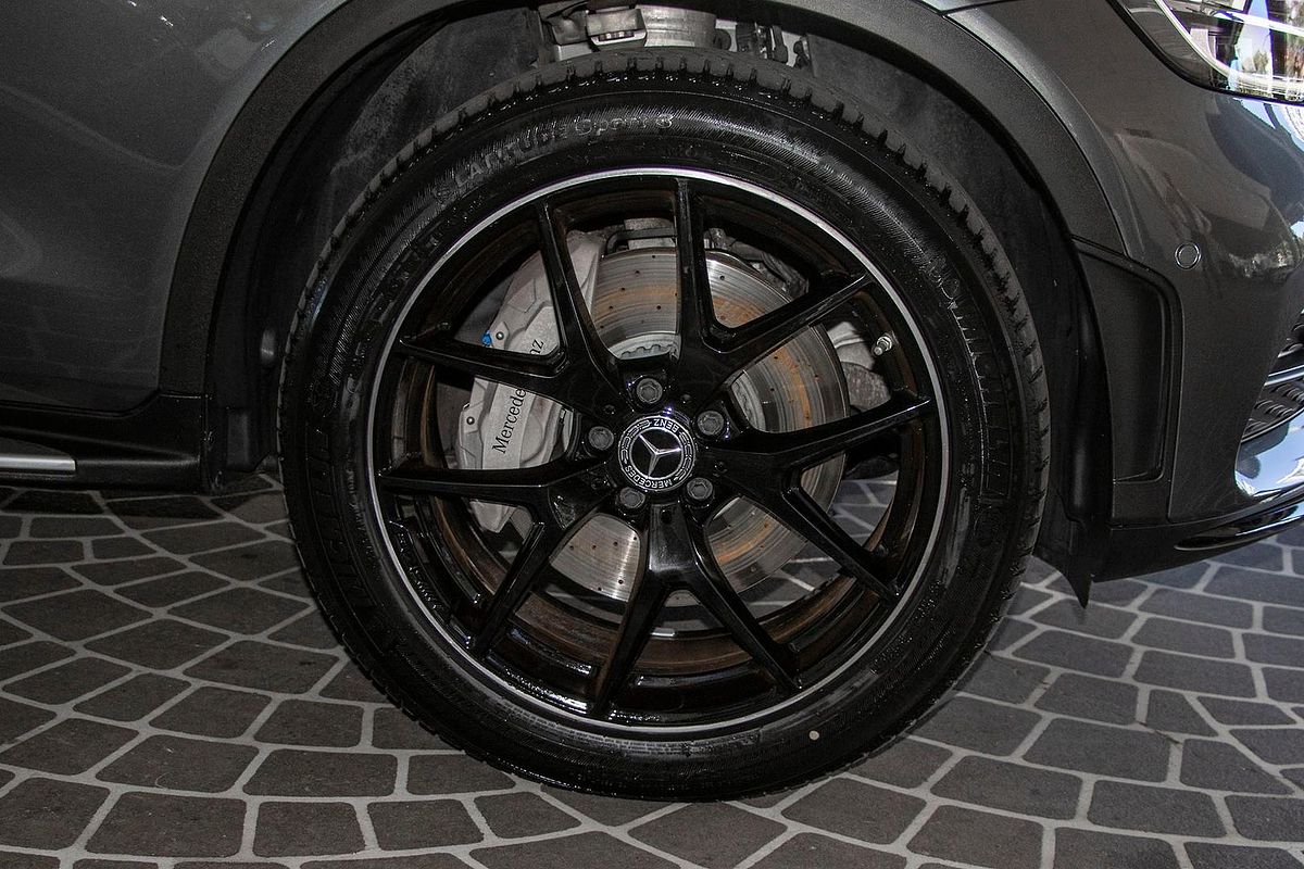 C253 802MY GLC300 CPE 5dr 9G 9 sp 2.0T