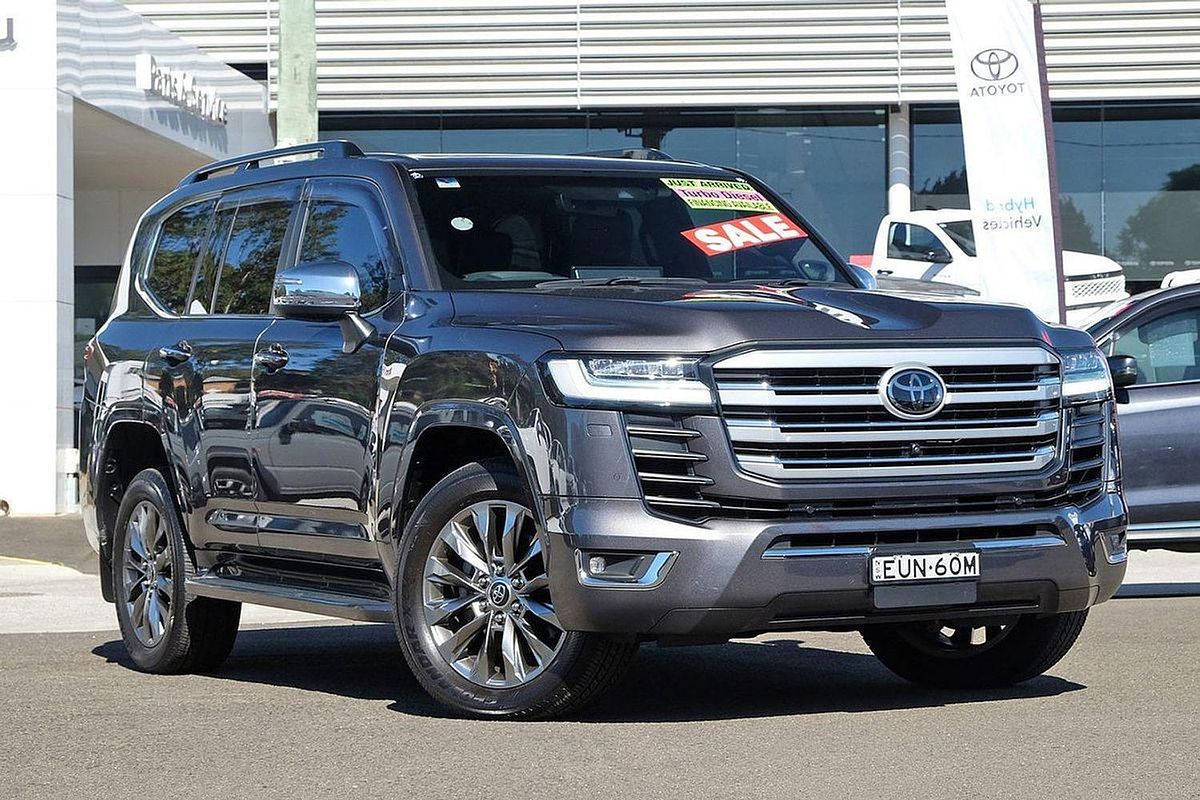 2022 Toyota Landcruiser Sahara ZX FJA300R