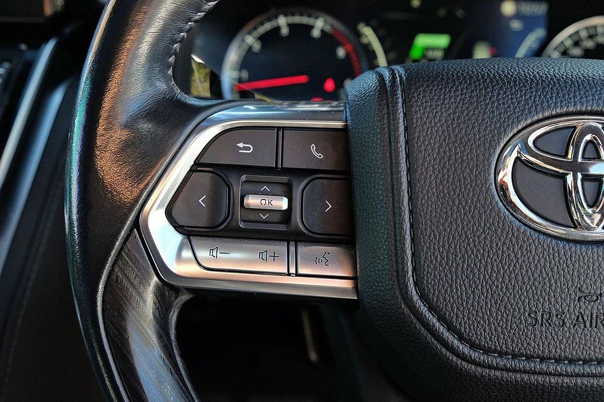 2022 Toyota Landcruiser Sahara ZX FJA300R