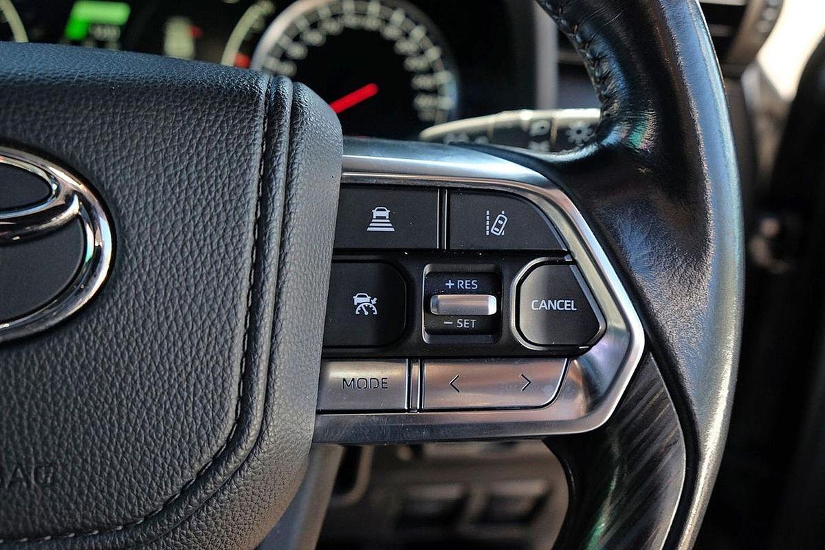 2022 Toyota Landcruiser Sahara ZX FJA300R