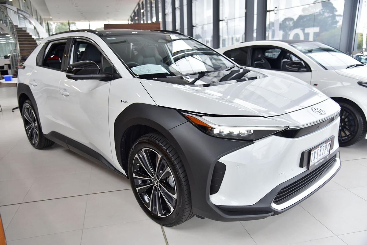 2024 Toyota bZ4X YEAM15R