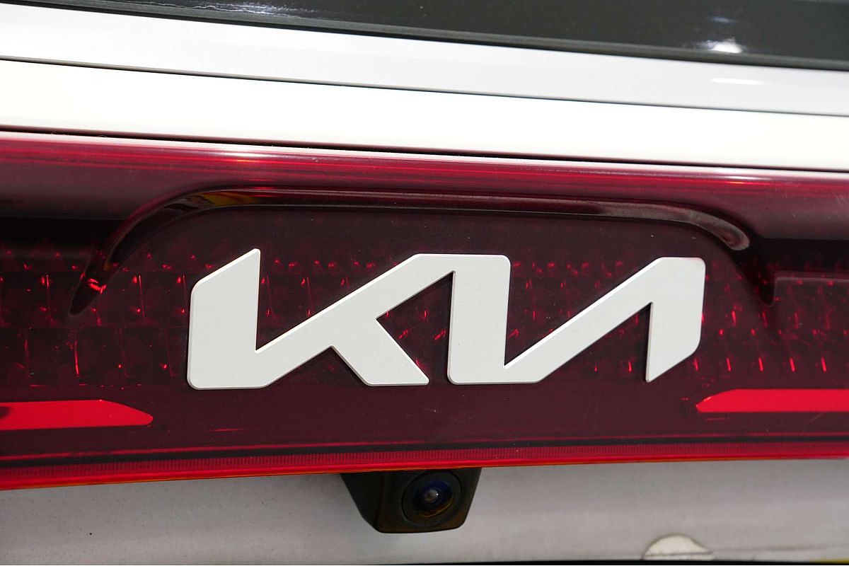 2023 Kia Carnival S KA4
