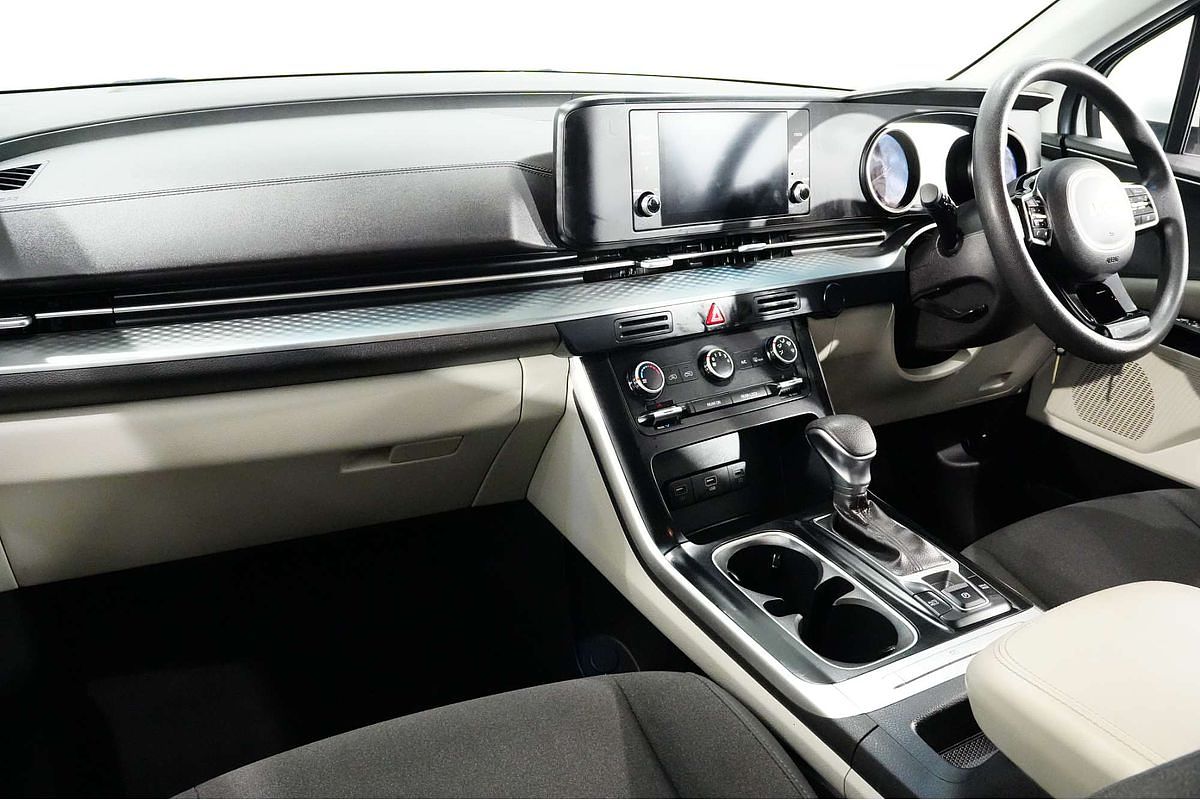 2023 Kia Carnival S KA4