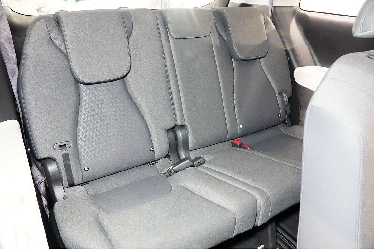 2023 Kia Carnival S KA4