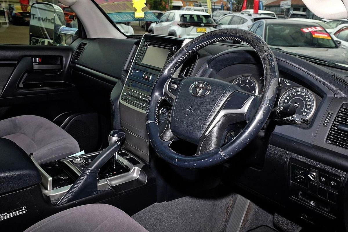 2017 Toyota Landcruiser GXL VDJ200R