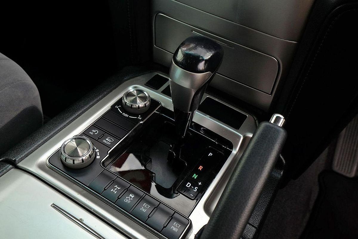 2017 Toyota Landcruiser GXL VDJ200R