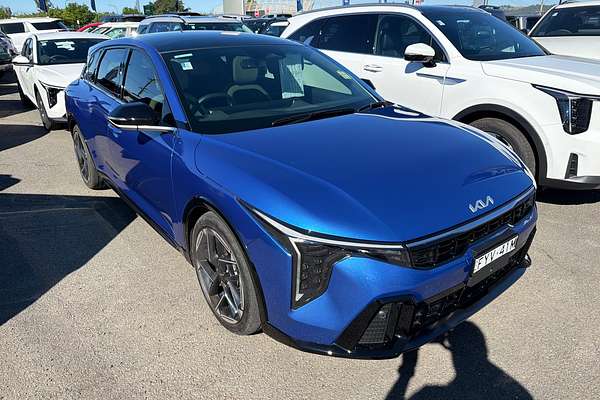 2025 Kia K4 GT-Line CL4m