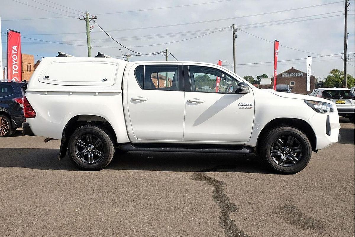 2025 Toyota Hilux SR GUN126R 4X4