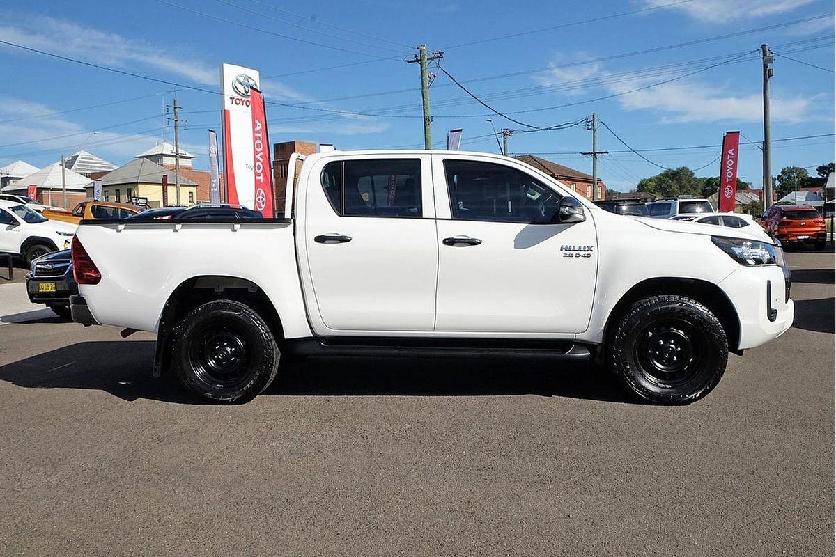 2022 Toyota Hilux SR GUN126R 4X4