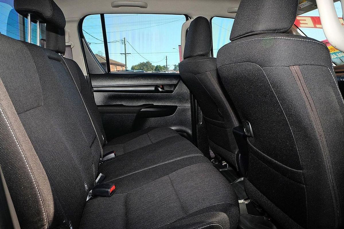 2023 Toyota Hilux SR GUN126R 4X4