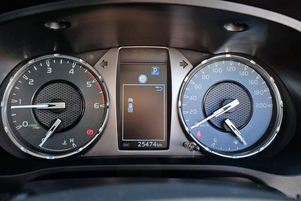 2025 Toyota Hilux SR GUN126R 4X4