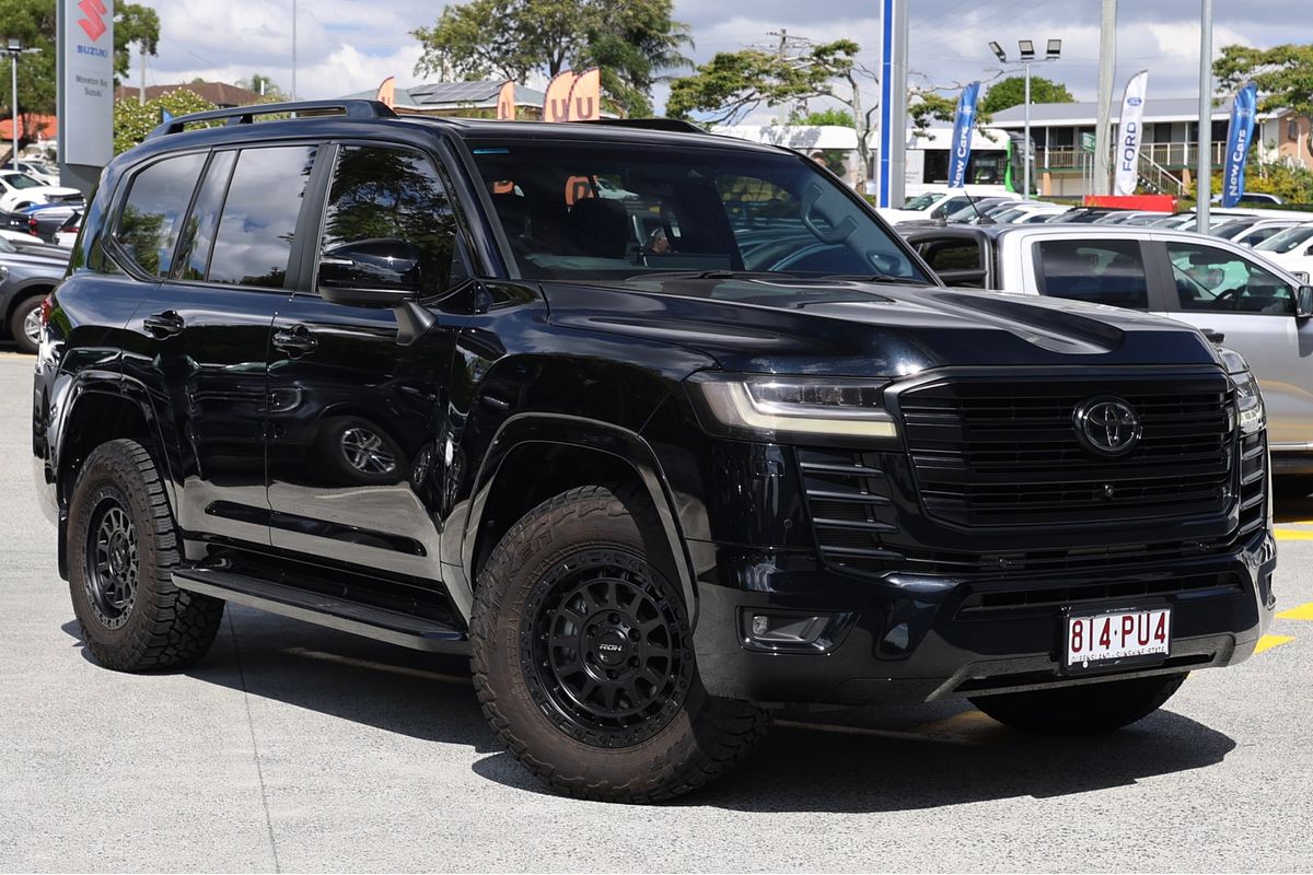 2024 Toyota Landcruiser Sahara ZX FJA300R