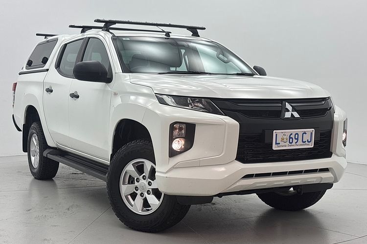 2023 Mitsubishi Triton GLX+ MR 4X4