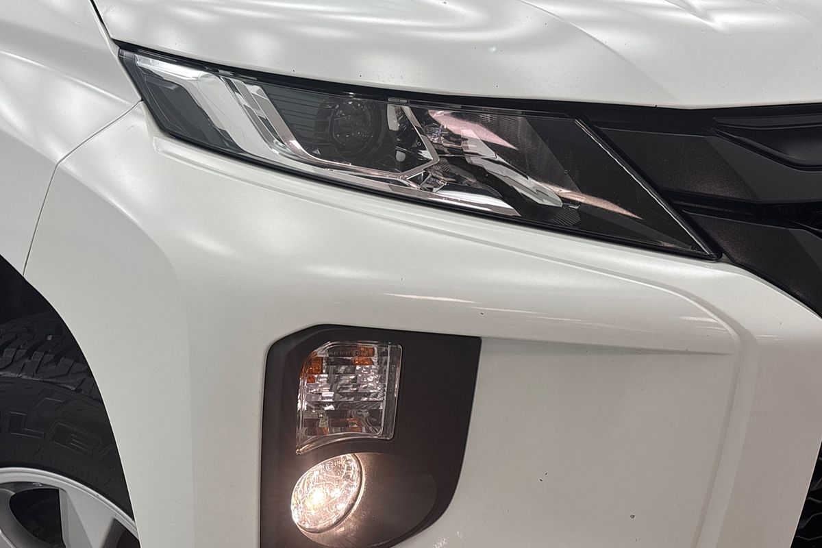 2023 Mitsubishi MR Triton GLX+ 2.4L D 6A/T 4X4 DC PU