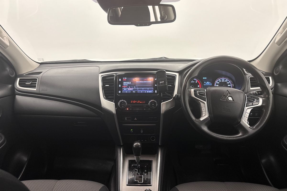 2023 Mitsubishi MR Triton GLX+ 2.4L D 6A/T 4X4 DC PU