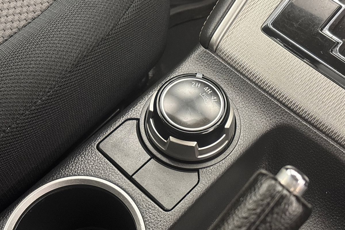 2023 Mitsubishi MR Triton GLX+ 2.4L D 6A/T 4X4 DC PU