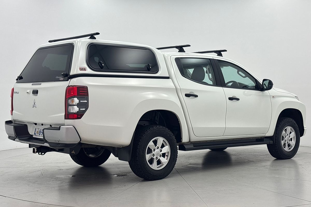 2023 Mitsubishi MR Triton GLX+ 2.4L D 6A/T 4X4 DC PU