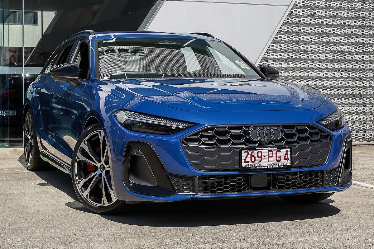 2025 Audi A5 e-hybrid S-Line B10