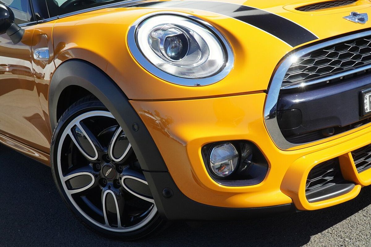 2017 MINI Hatch Cooper S F55