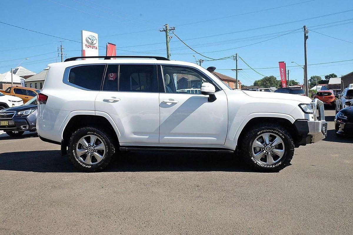2023 Toyota Landcruiser VX FJA300R