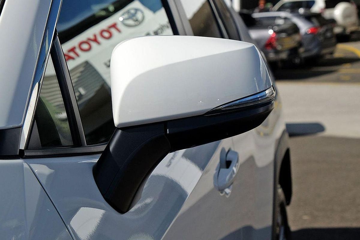 2024 Toyota RAV4 GXL AXAH52R