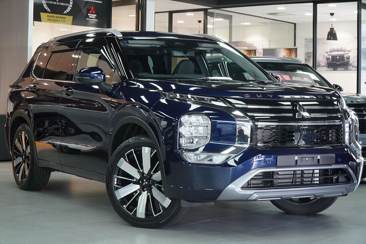 2025 Mitsubishi Outlander Exceed ZM