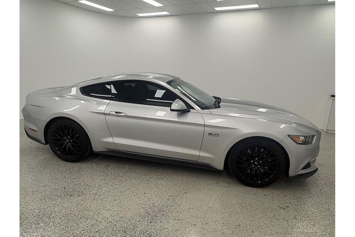 2017 Ford Mustang FASTBACK GT 5.0 V8 FM MY17