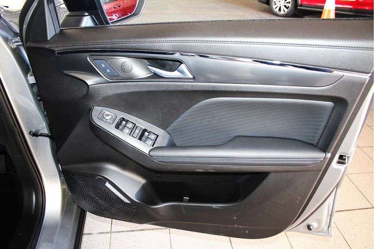 Jolion Facelift Premium Petrol Auto 4x2