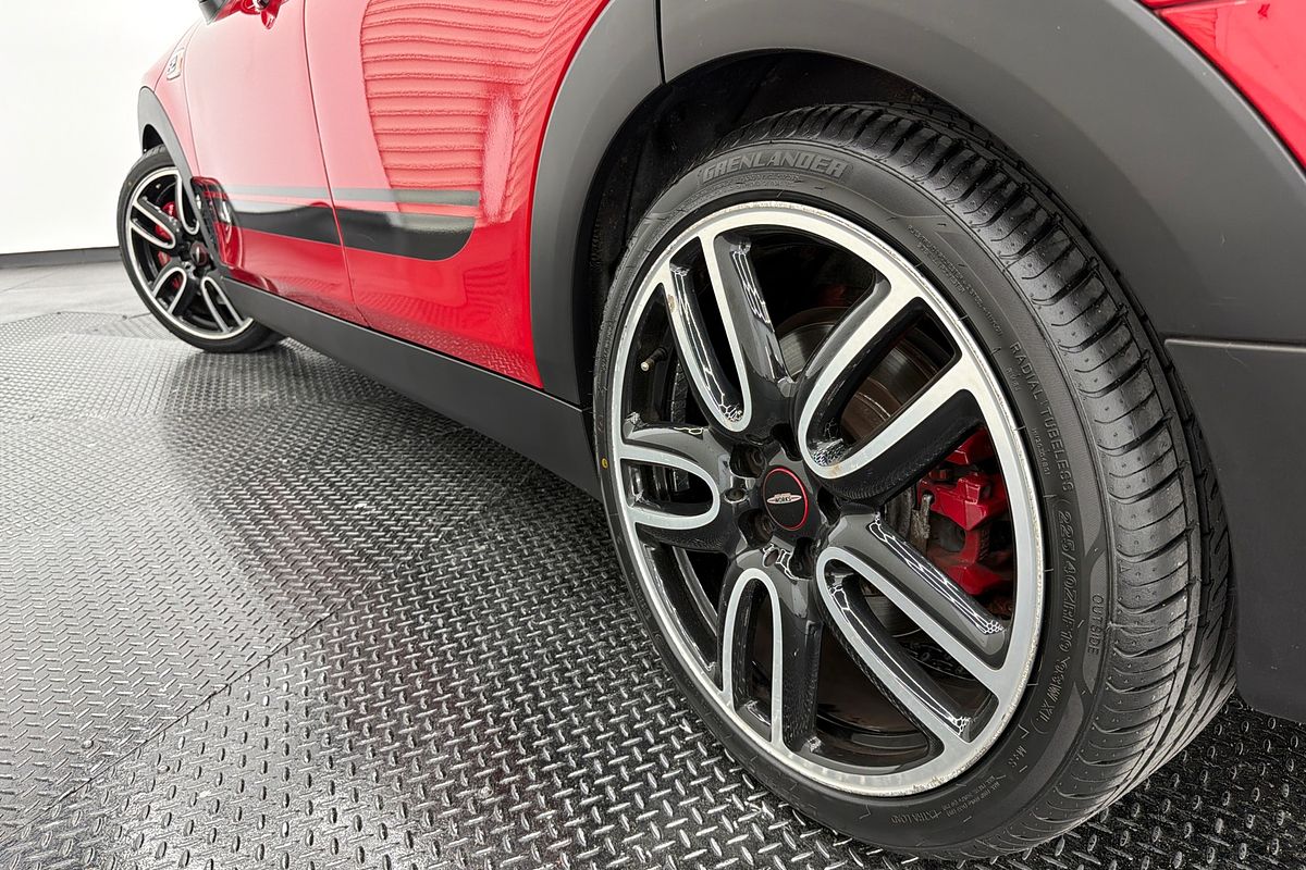 2017 MINI Clubman John Cooper Works F54