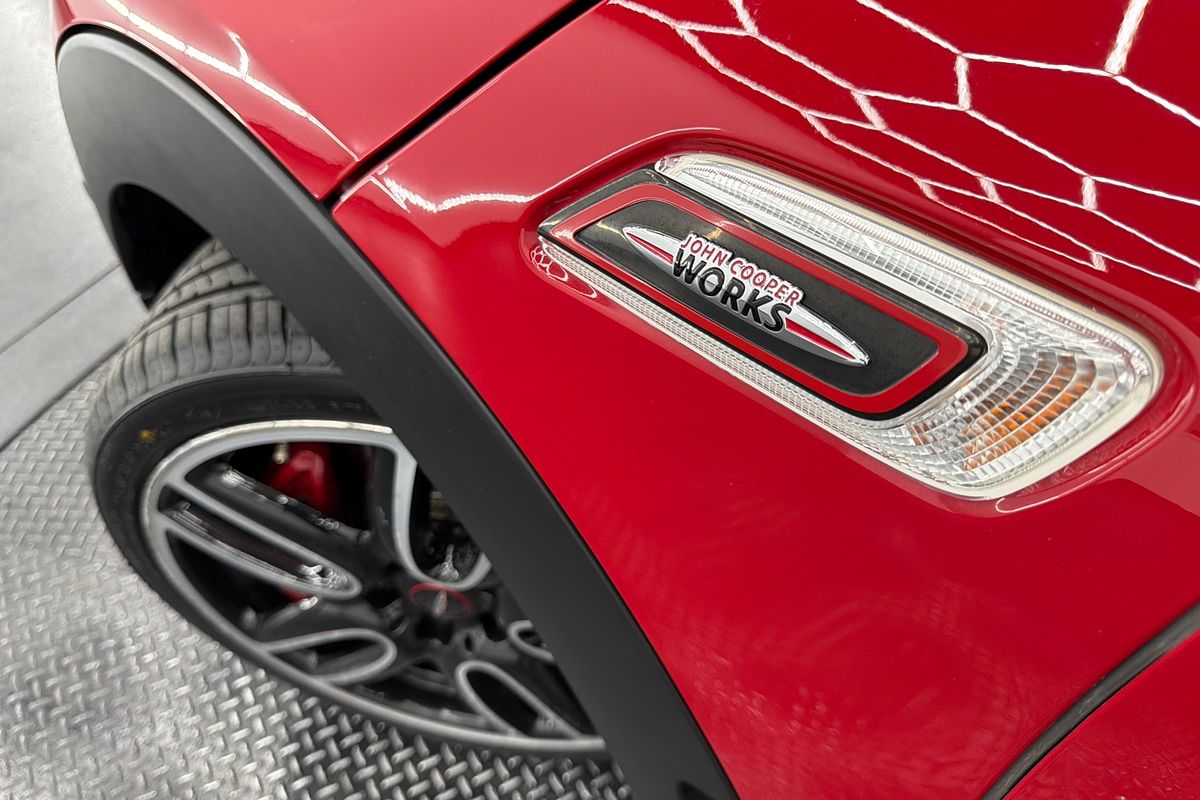 2017 MINI Clubman John Cooper Works F54