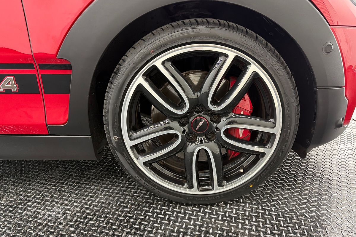 2017 MINI Clubman John Cooper Works F54