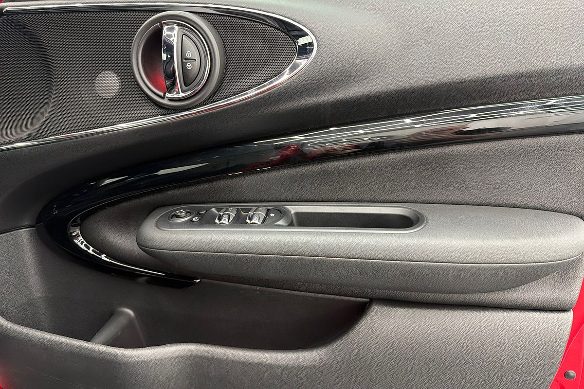 2017 MINI Clubman John Cooper Works F54