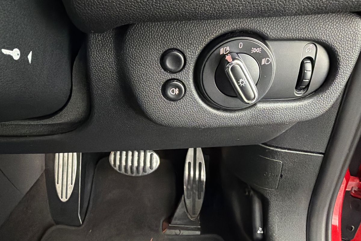 2017 MINI Clubman John Cooper Works F54