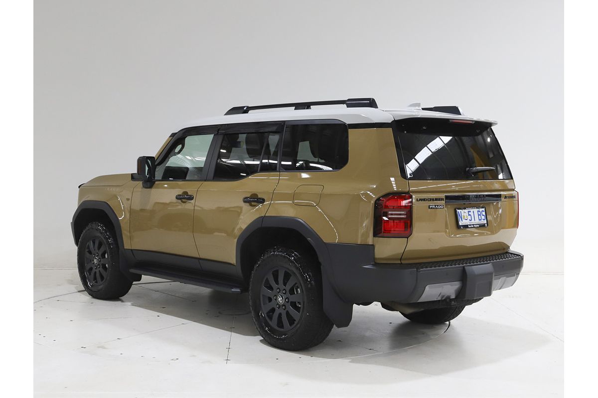 Prado Altitude 2.8L 48V Automatic Wagon 4C07290 001