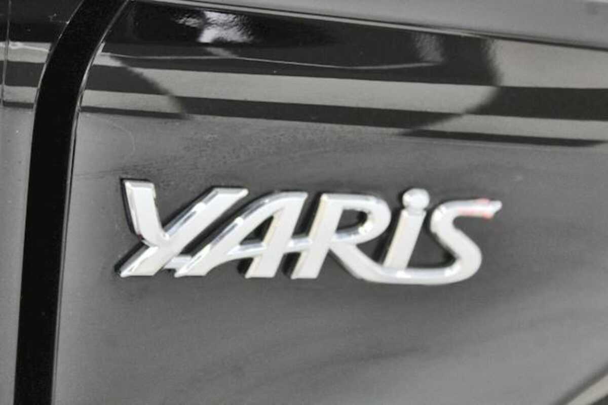 2021 Toyota YARIS ASCENT SPORT MXPA10R