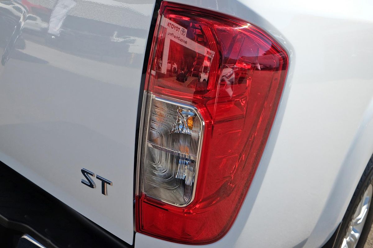 2017 Nissan Navara ST D23 Series 2 4X4