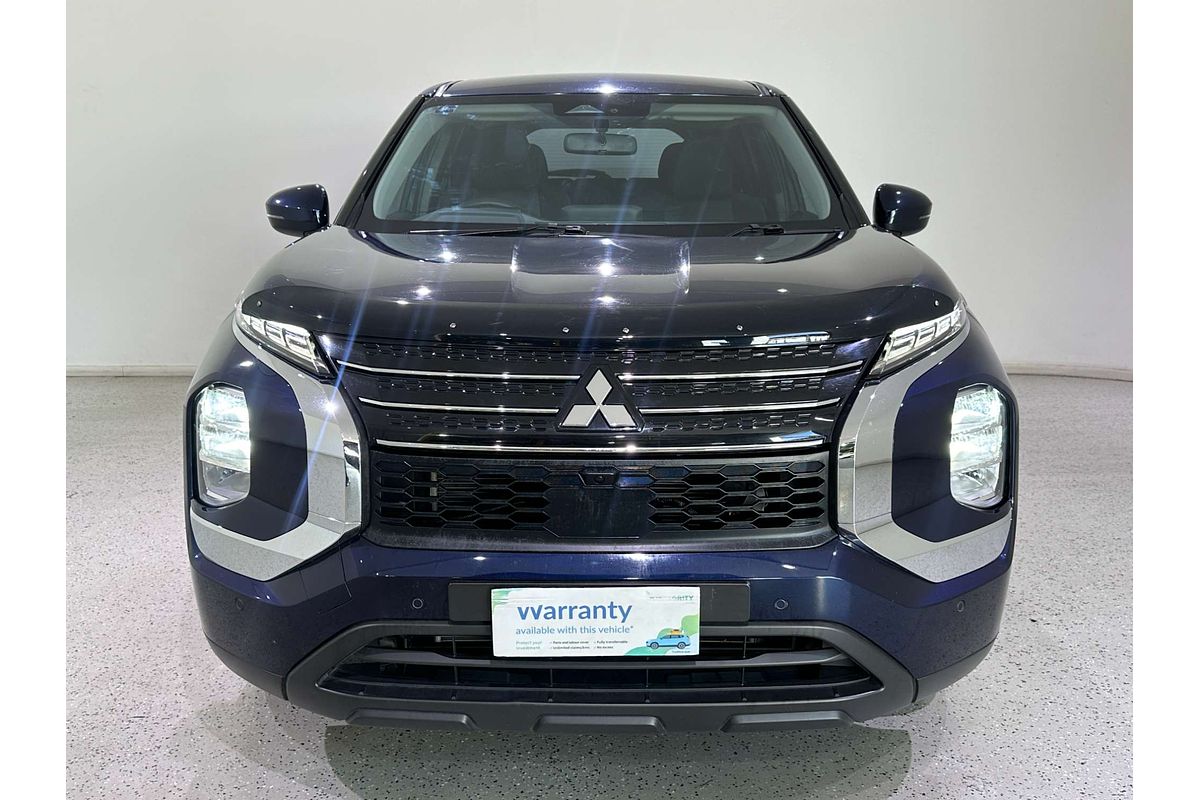 2023 Mitsubishi Outlander ES ZM