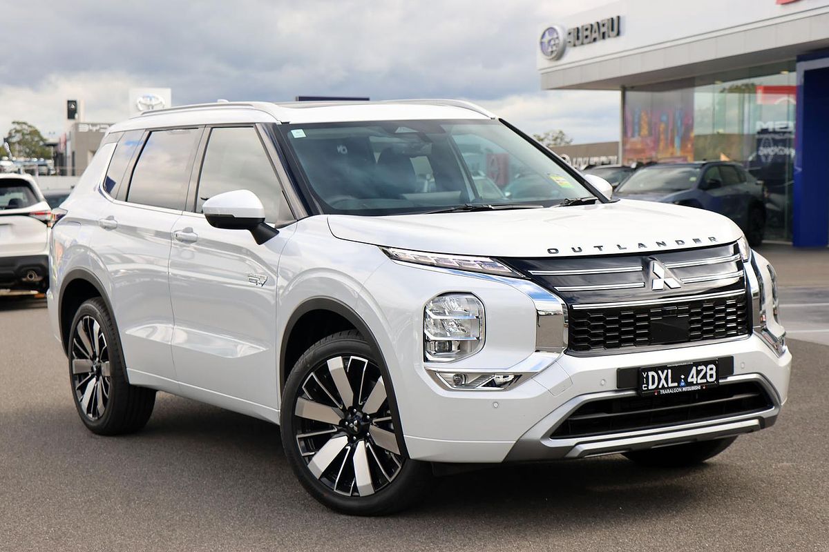 2025 Mitsubishi Outlander PHEV Exceed ZM