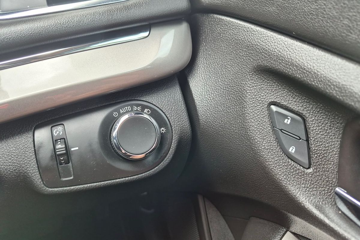 2013 Holden Commodore International VF