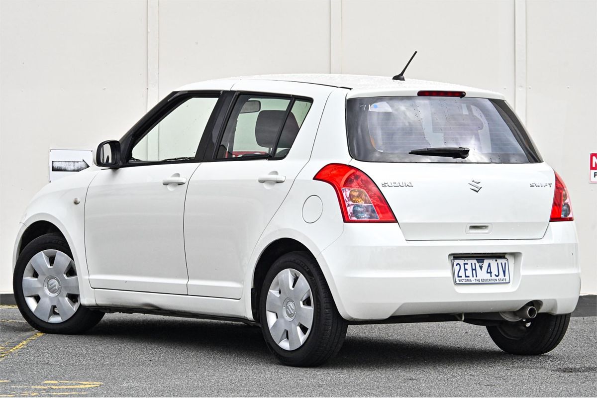 2009 Suzuki Swift RS415