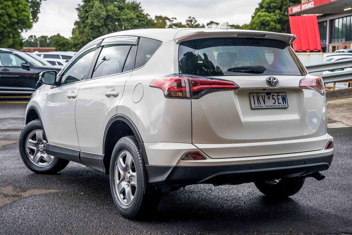 2016 Toyota RAV4 GX ASA44R