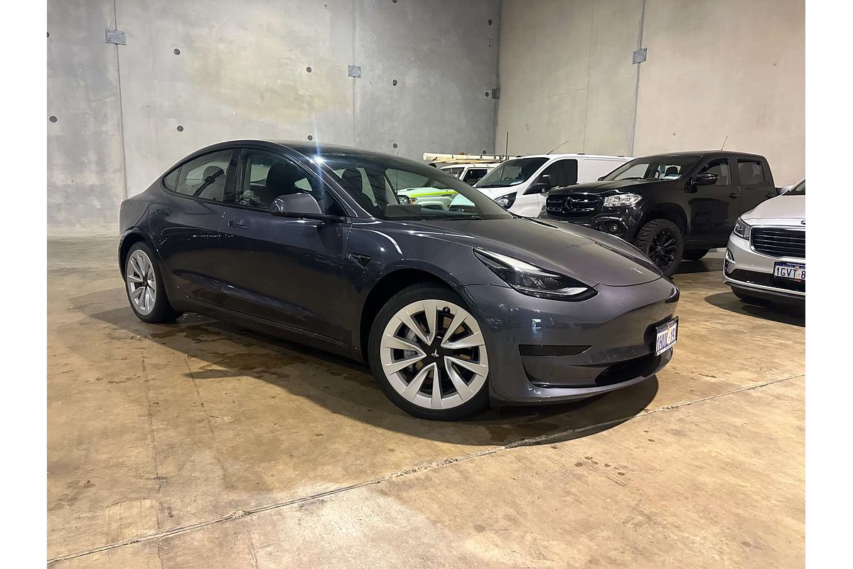 2022 Tesla Model 3 Rear-Wheel Drive