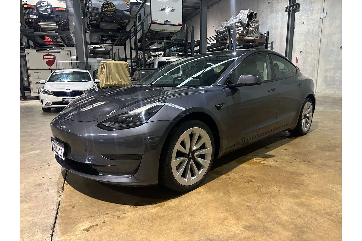 2022 Tesla Model 3 Rear-Wheel Drive